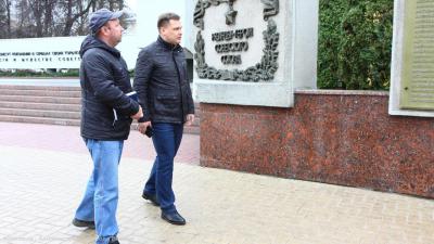 В Рязани продолжают благоустраивать памятники и прилегающие к ним территории