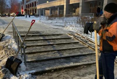 В Рязани продолжают ликвидировать последствия снегопада