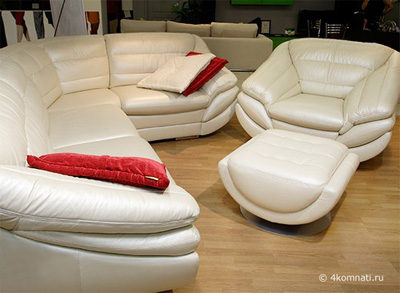 «4 комнаты»: Забери диван со скидкой до 70%