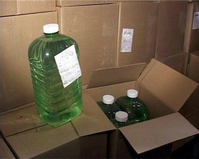 В Сасово пресечена продажа сомнительной спиртосодержащей жидкости