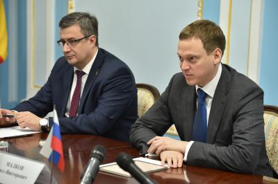 Павел Малков провёл встречу с послом Республики Узбекистан