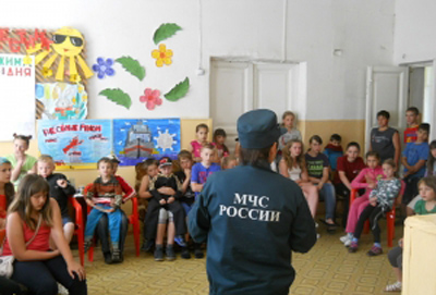 В Захаровском районе для детей провели противопожарное занятие