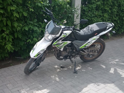 В центре Рязани полиция задержала подростка на мотоцикле