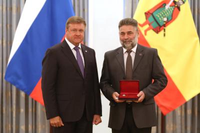 Николай Любимов вручил рязанцам государственные награды