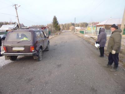 Водитель мопеда въехал в припаркованную «Ниву» в Клепиковском районе