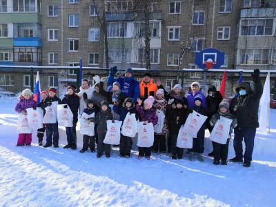 В Рыбном волонтеры из профсоюза железнодорожников провели праздник спорта и здоровья