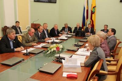 Депутаты Рязоблдумы проанализировали отчёт об исполнении бюджета за I полугодие 2013 года