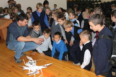 В Елатьме для школьников открыли объединение робототехники