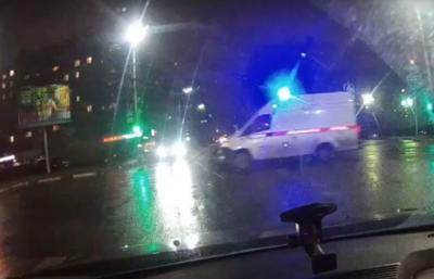 Опубликовано видео с моментом ДТП с участием «скорой» в Рязани
