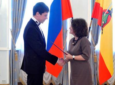 Елена Буняшина поздравила одарённую рязанскую молодёжь