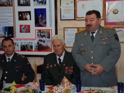 Начальник УМВД России по Рязанской области поздравил ветеранов с наступающим праздником