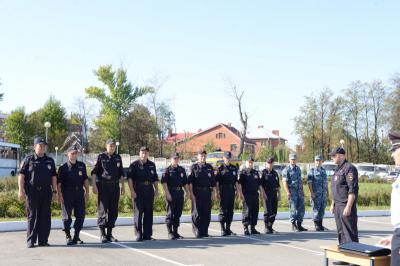 Вернувшихся с Северного Кавказа рязанских полицейских наградили