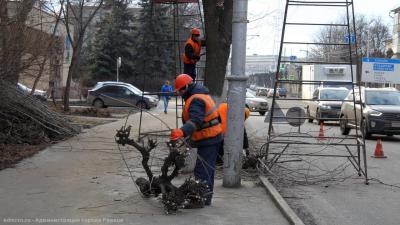 Рязанские улицы чистят от мусора, снега и наледи