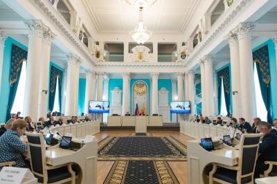 Депутаты Рязоблдумы приняли закон о дополнительных мерах соцподдержки