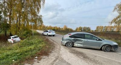 Под Рязанью пострадала пассажирка Ford, жёстко столкнувшегося с Chevrolet
