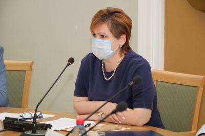 Елена Сорокина надеется, что УК оборудуют площадки накопления ТКО до конца года