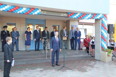 Аркадий Фомин поздравил школьников, учителей и родителей Шиловского района