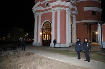 В пасхальную ночь в Рязанской области дежурили более 800 полицейских