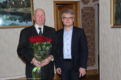 Олег Булеков поздравил почётного гражданина Рязани Ивана Татанова с юбилеем