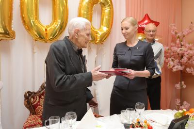 Владимир Путин поздравил рязанского ветерана ВОВ со 100-летним юбилеем