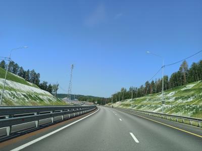 МегаФон первым разместил базовую станцию в полосе отвода федеральной трассы