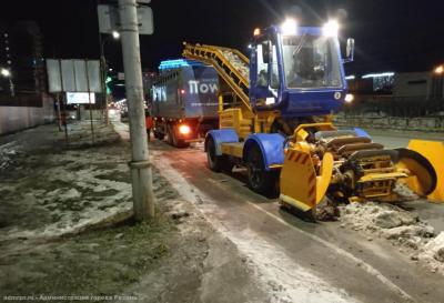 Спецтехника ДБГ готова оперативно обрабатывать дороги Рязани в снегопад