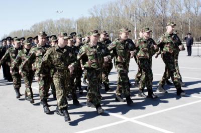 В Рязани торжественно развели полицейских