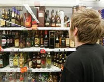 В Чучковском районе подросткам неоднократно продавали спиртное