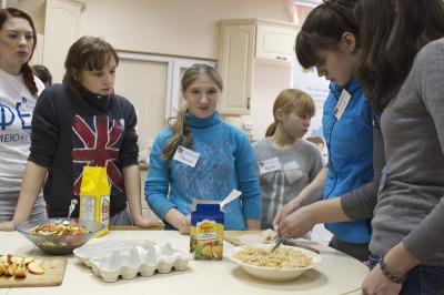Воспитанницы Костинской школы-интерната научились готовить