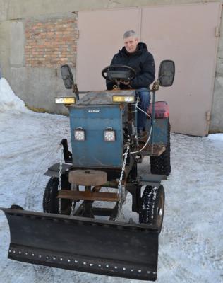 Житель Пронского района сконструировал и собрал универсальный трактор