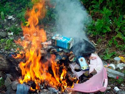В Кораблинском районе годовалая девочка чуть не погибла при сжигании мусора