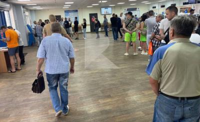 Рязанцам объяснили причину огромных очередей в МРЭО ГИБДД