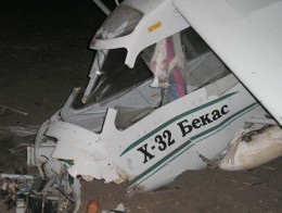 Рассматриваются три версии причин крушения самолёта в Тыве, в результате которого погиб пилот из Рязани