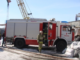 Огонь уничтожил дом и повредил кабель в Рязанской области