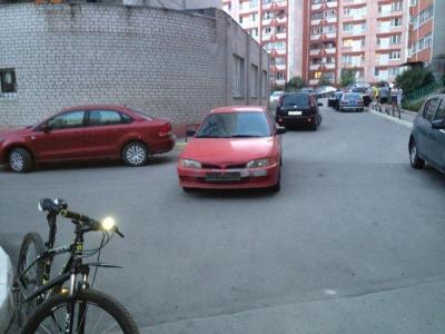 На улице Костычева в Рязани автомобиль сбил 12-летнего велосипедиста