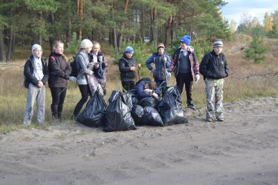 Касимовские школьники очистили берега реки Гусь