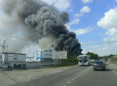 В Рыбном заметили крупный пожар