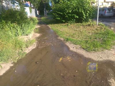 В Рязани произошла коммунальная авария на улице Ленинского Комсомола