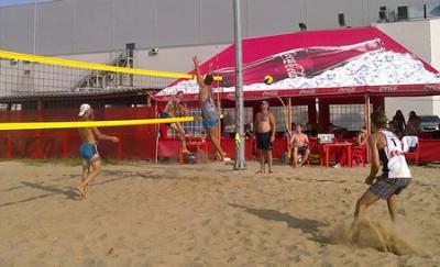 Вместе с жарой в Рязань вернулся пляжный волейбол