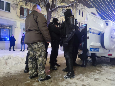 В первый вечер зимы на Почтовой в Рязани задержали 13 человек