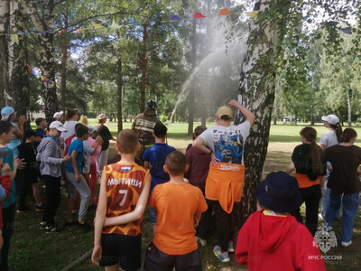 Рязанские инспекторы МЧС поучаствовали в 45 тренировках в летних лагерях