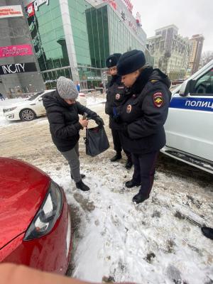 В Рязани полицейские проверяли документы у прохожих