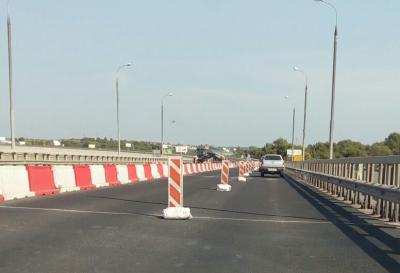 После ремонта по одной стороне Солотчинского моста открыли движение
