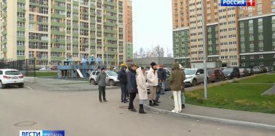 Жильцы домов на улице Шереметьевской в Рязани враждуют из-за дороги