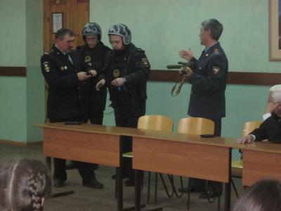 Рязанские полицейские преподнесли урок мужества