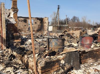 Под Спасском из-за пала травы сгорели пять домов