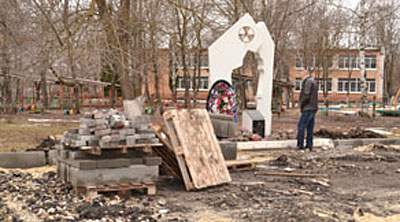 В Сасово приводят в порядок памятник ликвидаторам аварии на Чернобыльской АЭС