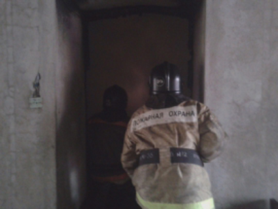 В квартире на улице Татарской пламя повредило ванную