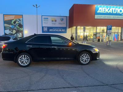 На парковке у «Декатлона» Toyota Camry сбила подростка