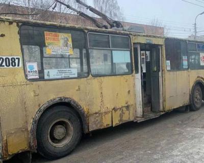 Рязанский троллейбус продолжает пугать пассажиров